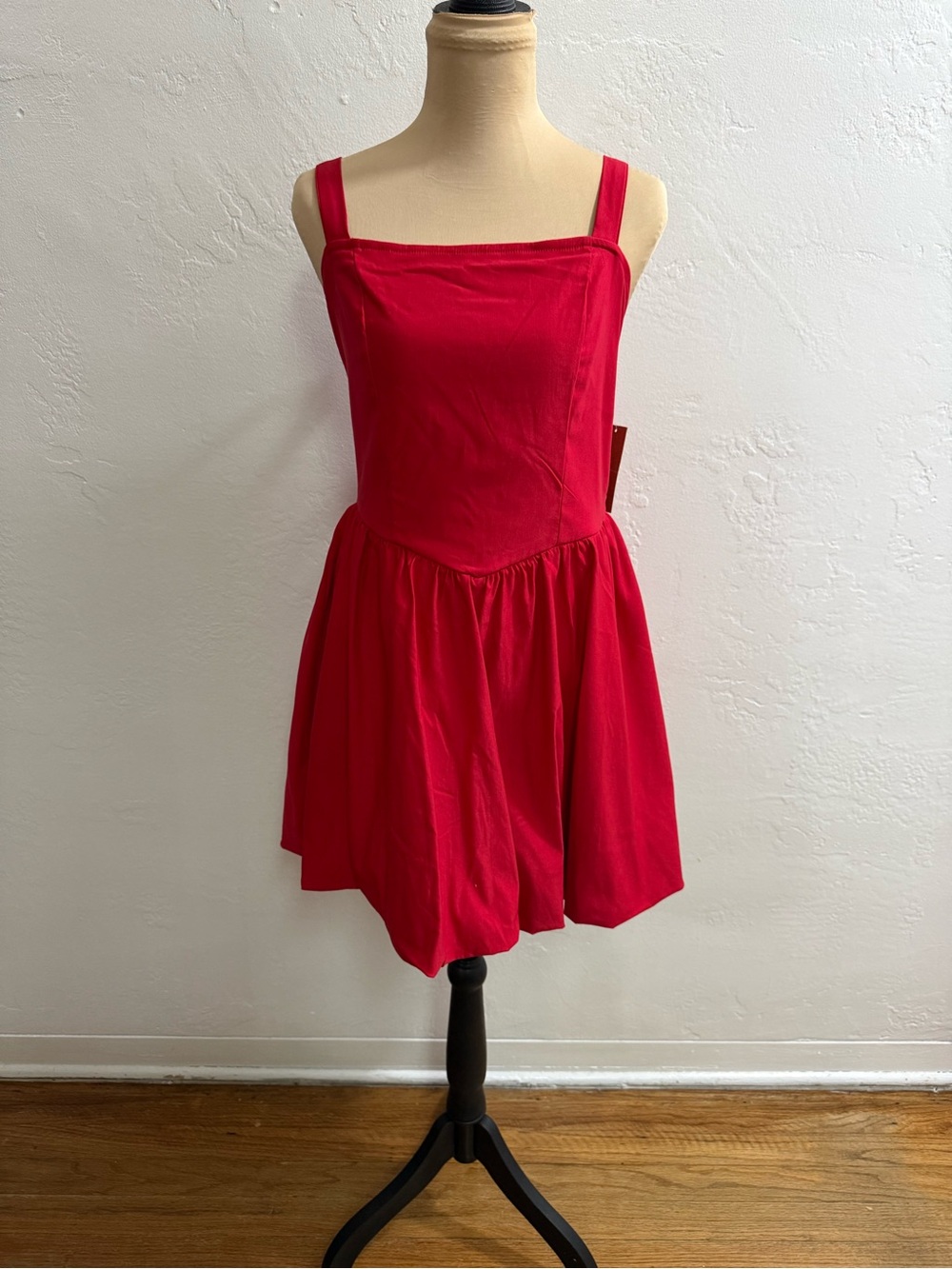 Square-Neck Red Mini Dress with Fitted Bodice